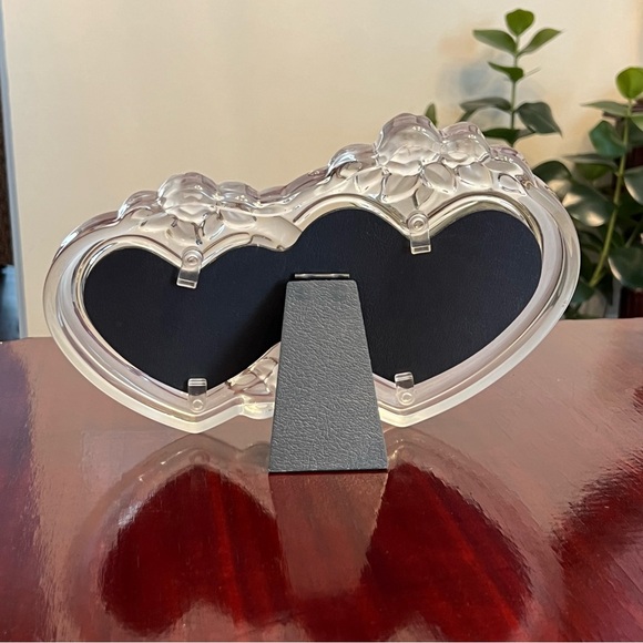 Mikasa Rosemont Double Heart Crystal Photo Frame Frosted Roses Germany 1990s - Picture 5 of 10